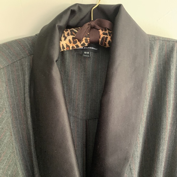 Lane Bryant x Glamour Pinstripe Robe Duster - Picture 5 of 5